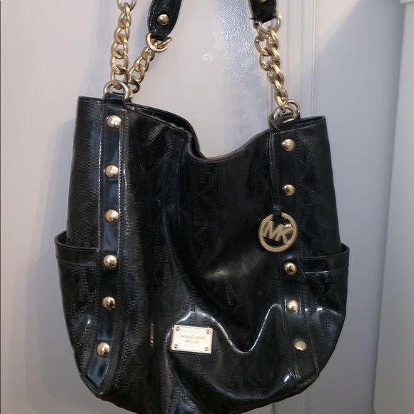 Micheal kors patent leather bag - Picture 6 of 7